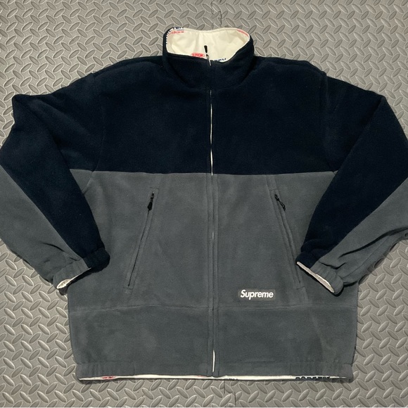 ジャケット・アウター SupremeGORE-TEX Polartec Lined Jacket Supreme GORE-TEX Reversible Polartec Lined Jacket (SS22) - $268